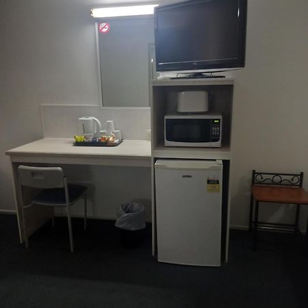 Centrepoint Motor Inn ร็อคแฮมป์ตัน ภายนอก รูปภาพ